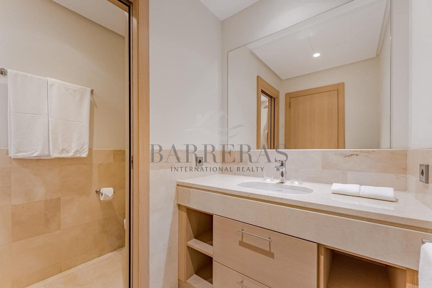 3 soveværelse Lejlighed til salg i Guia de Isora med swimmingpool garage - € 1.300.000 (Ref: 9080731)