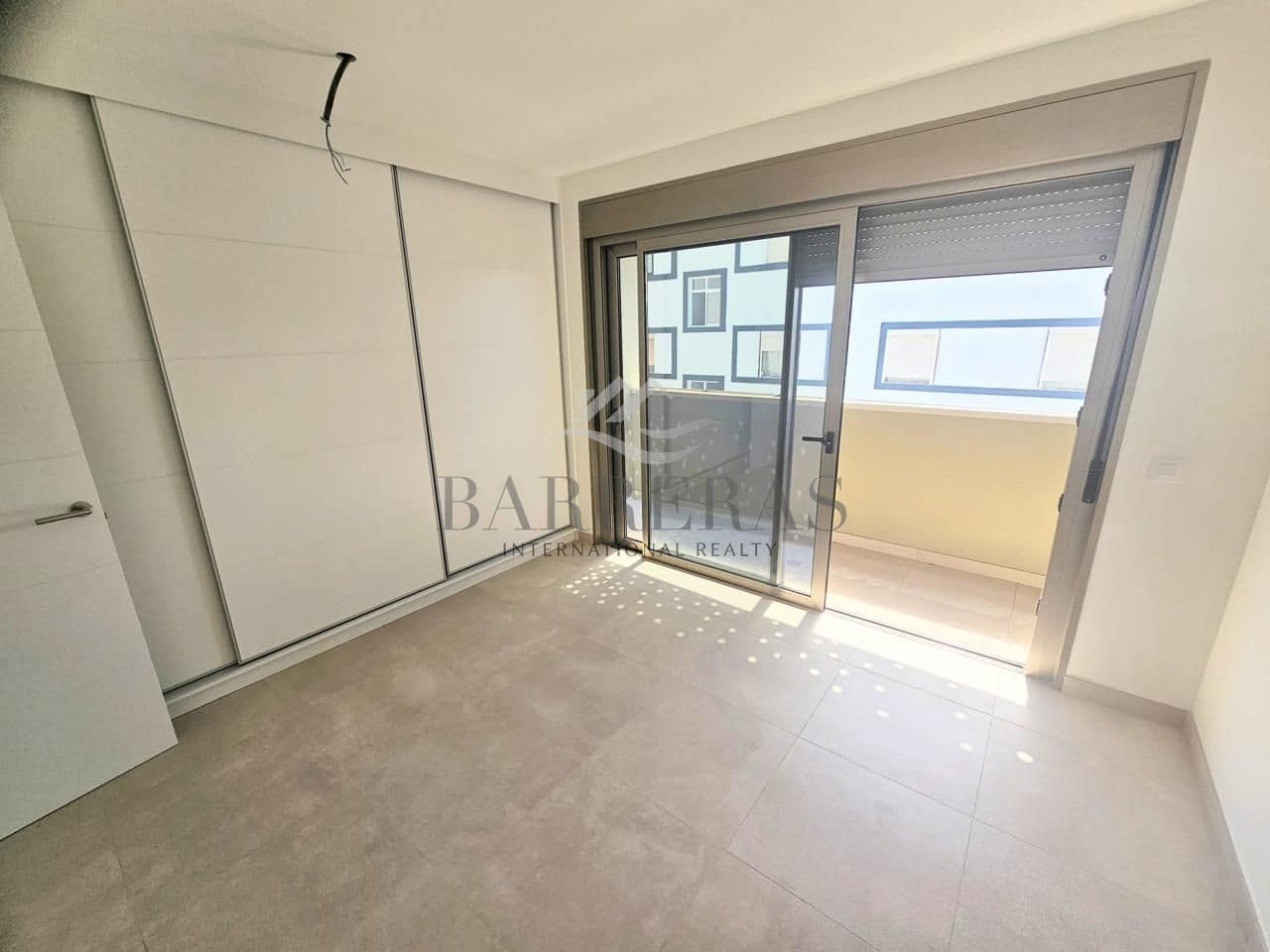 3 slaapkamer Flat te koop in Santa Cruz de Tenerife met garage - € 586.000 (Ref: 9113501)