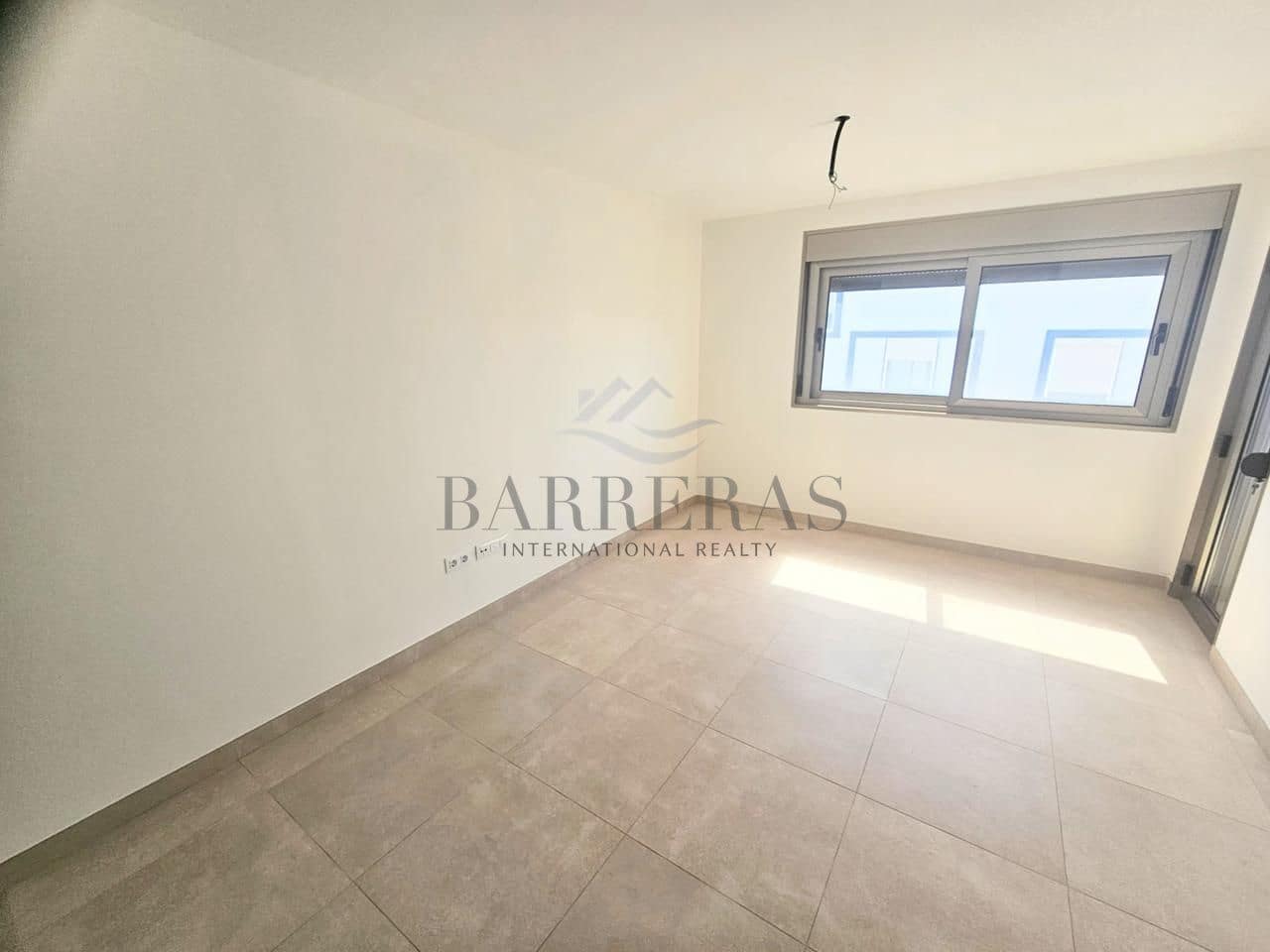 3 slaapkamer Flat te koop in Santa Cruz de Tenerife met garage - € 586.000 (Ref: 9113501)