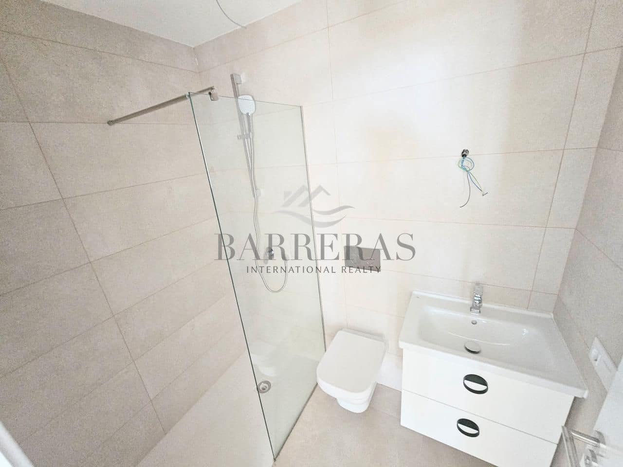 3 slaapkamer Flat te koop in Santa Cruz de Tenerife met garage - € 586.000 (Ref: 9113501)