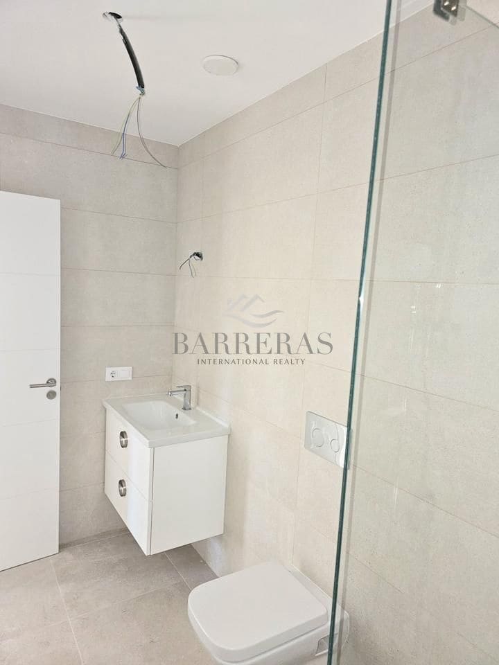 3 slaapkamer Flat te koop in Santa Cruz de Tenerife met garage - € 586.000 (Ref: 9113501)