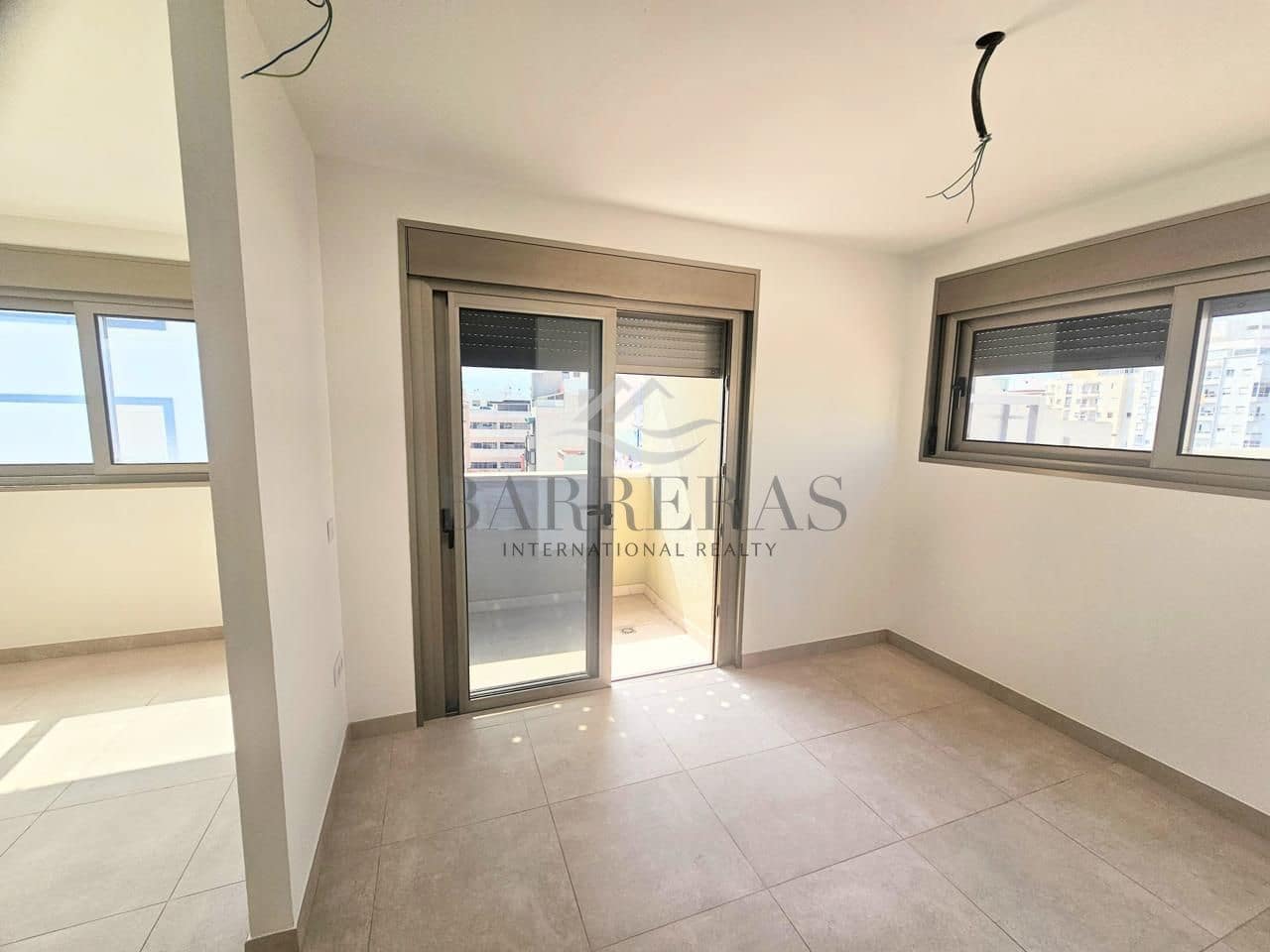 3 slaapkamer Flat te koop in Santa Cruz de Tenerife met garage - € 586.000 (Ref: 9113501)