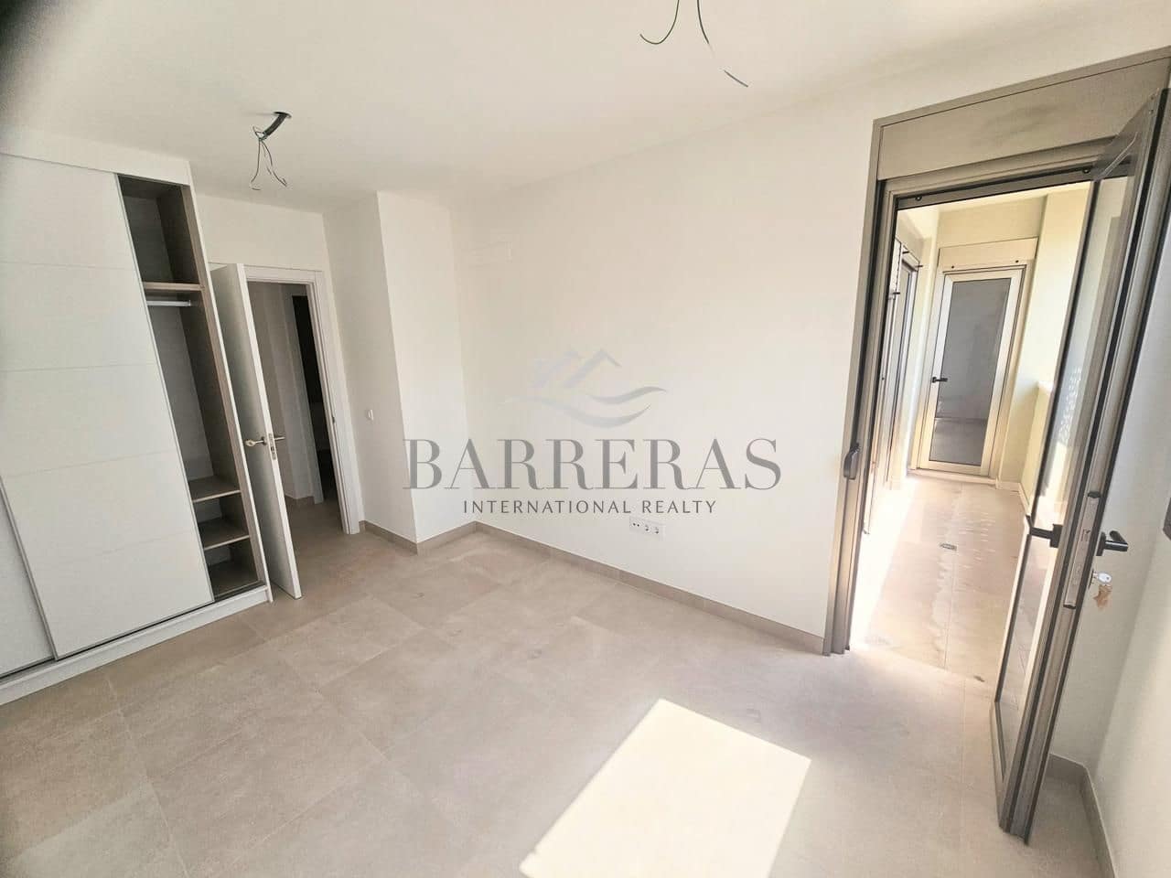 3 slaapkamer Flat te koop in Santa Cruz de Tenerife met garage - € 586.000 (Ref: 9113501)