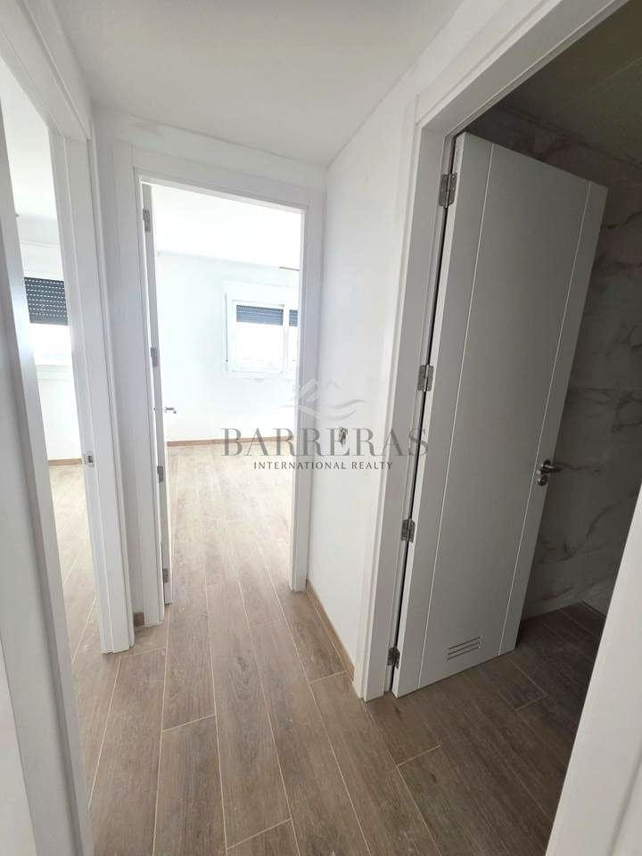 3 soverom Villa til salgs i San Miguel de Abona med svømmebasseng garasje - € 435 000 (Ref: 9271439)