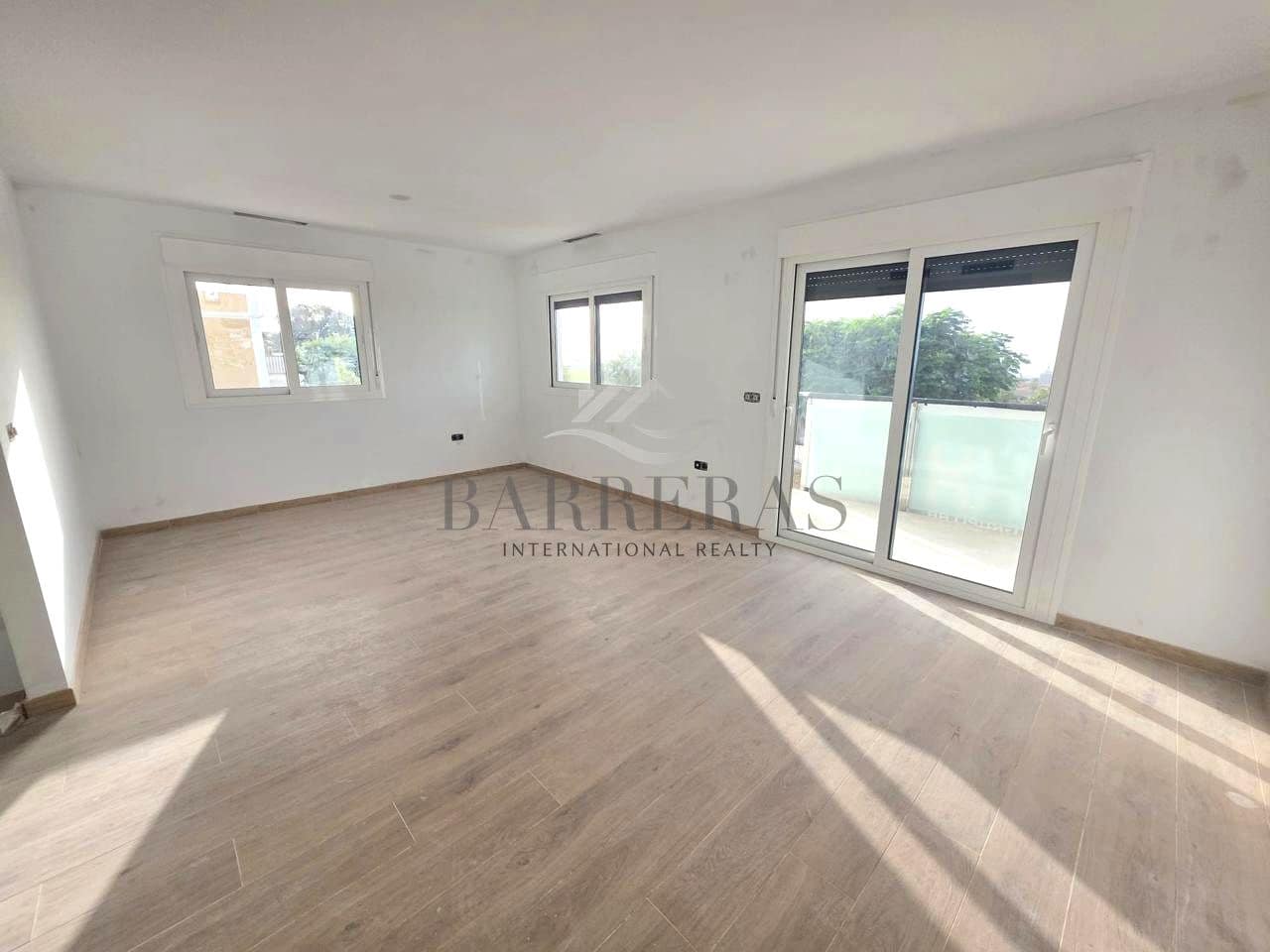 3 soverom Villa til salgs i San Miguel de Abona med svømmebasseng garasje - € 435 000 (Ref: 9271439)