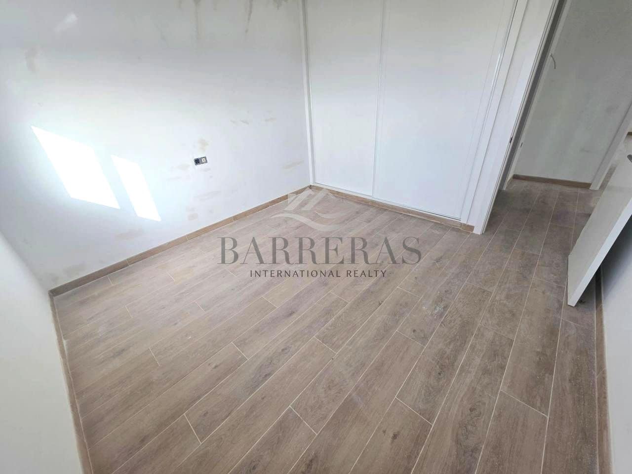 3 soverom Villa til salgs i San Miguel de Abona med svømmebasseng garasje - € 435 000 (Ref: 9271439)