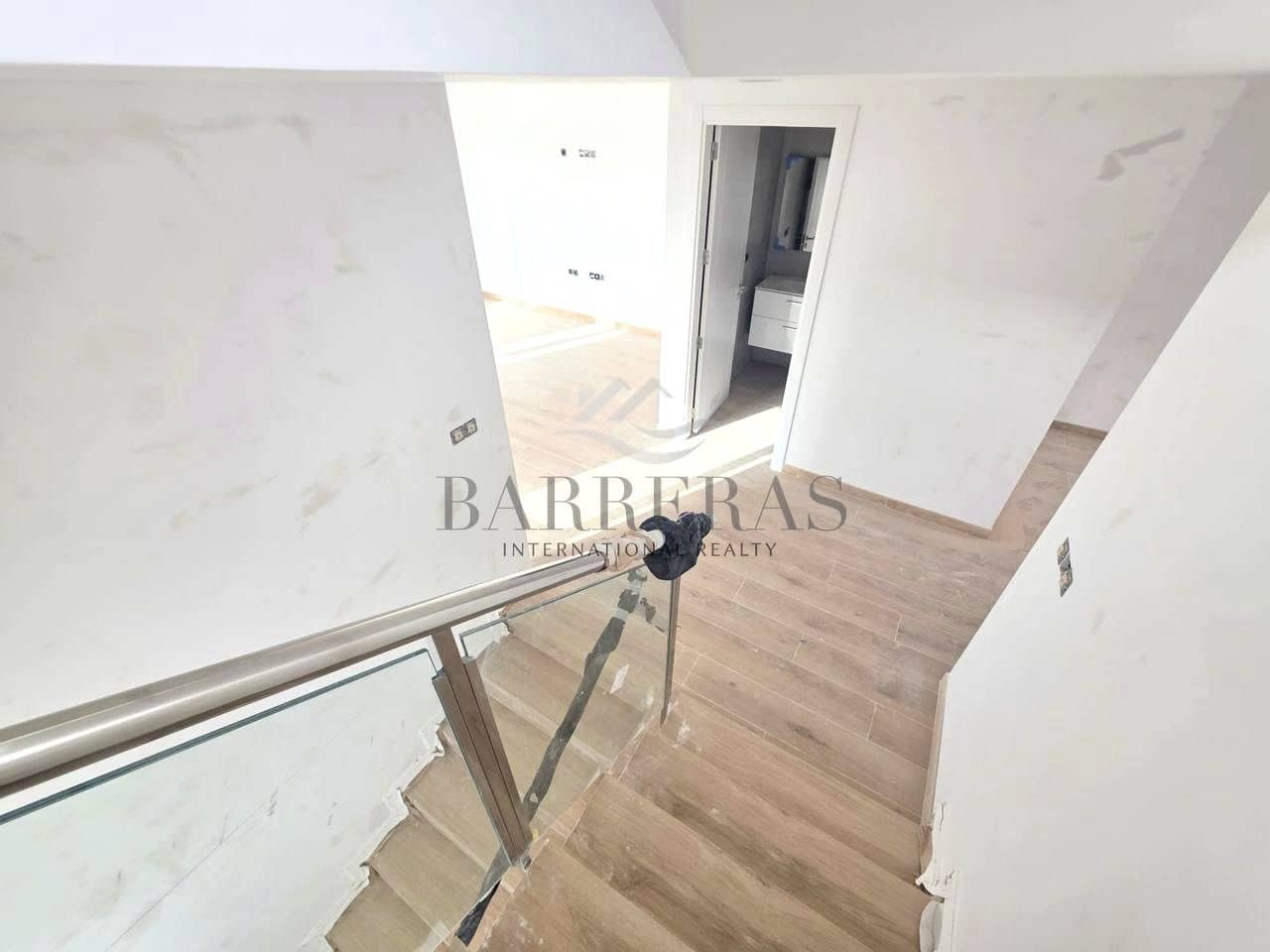 3 soverom Villa til salgs i San Miguel de Abona med svømmebasseng garasje - € 435 000 (Ref: 9271439)