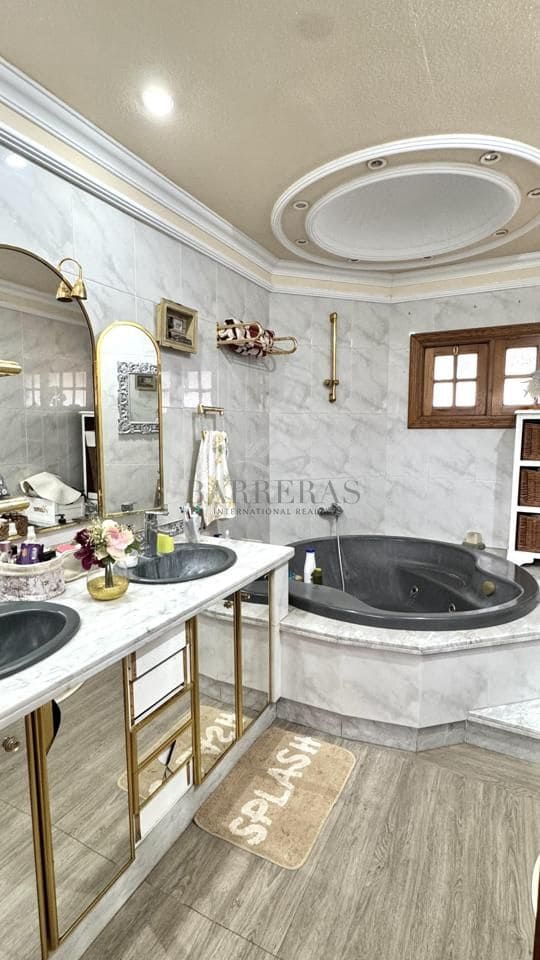 7 sypialnia Willa na sprzedaż w San Cristobal de La Laguna - 795 000 € (Ref: 9337281)