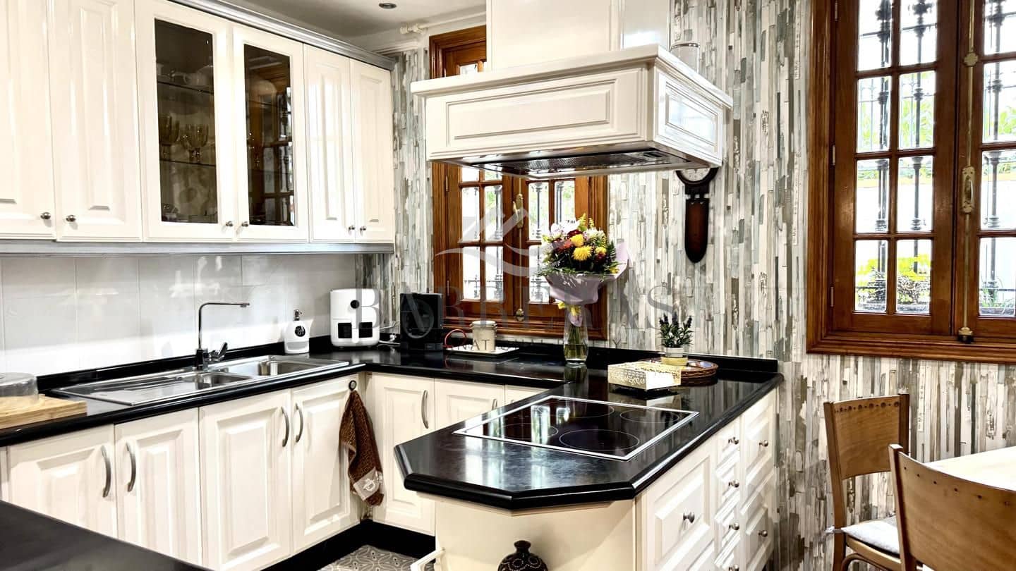 7 sypialnia Willa na sprzedaż w San Cristobal de La Laguna - 795 000 € (Ref: 9337281)