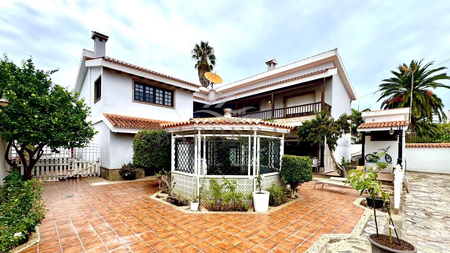 7 sypialnia Willa na sprzedaż w San Cristobal de La Laguna - 795 000 € (Ref: 9337281)