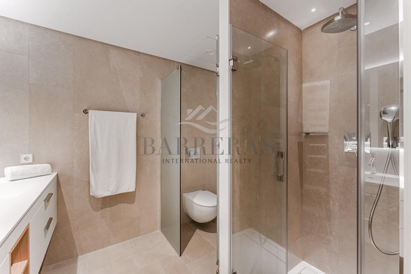 2 chambre Appartement à vendre à Guia de Isora avec piscine garage - 1 250 000 € (Ref: 9357486)