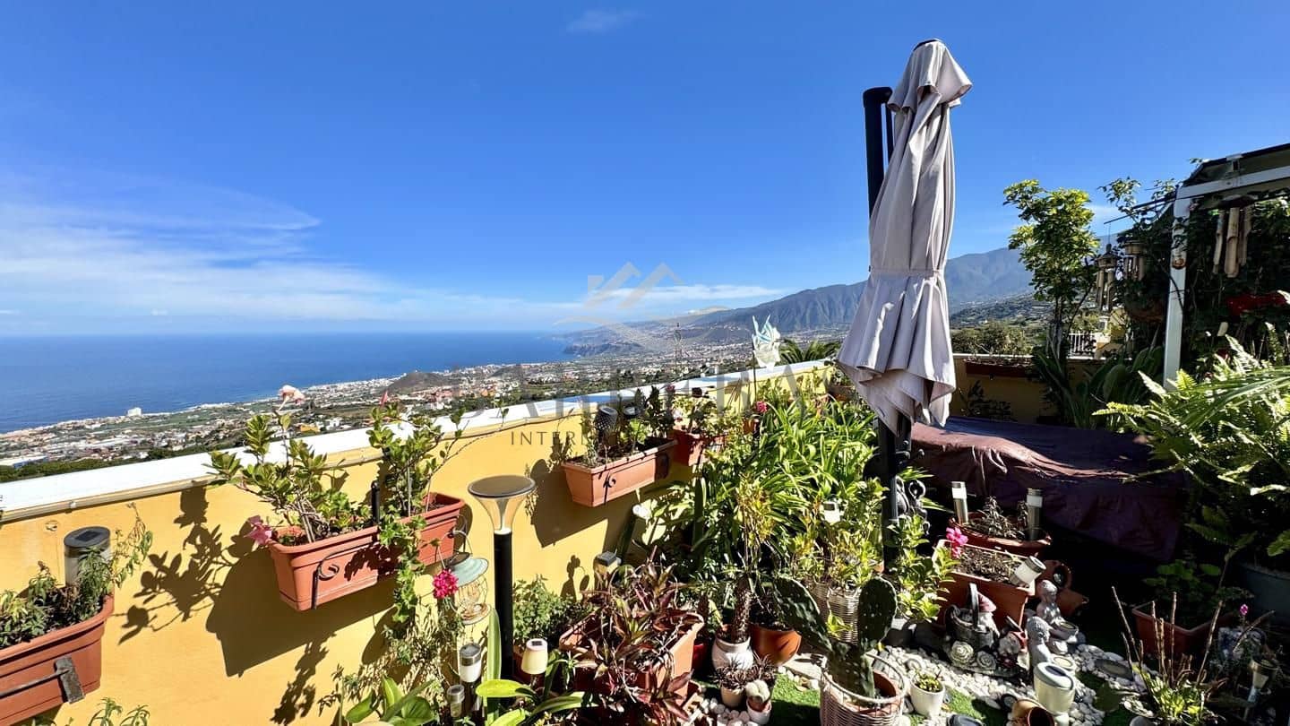 2 sovrum Lägenhet till salu i Los Realejos med garage - 215 000 € (Ref: 9388686)