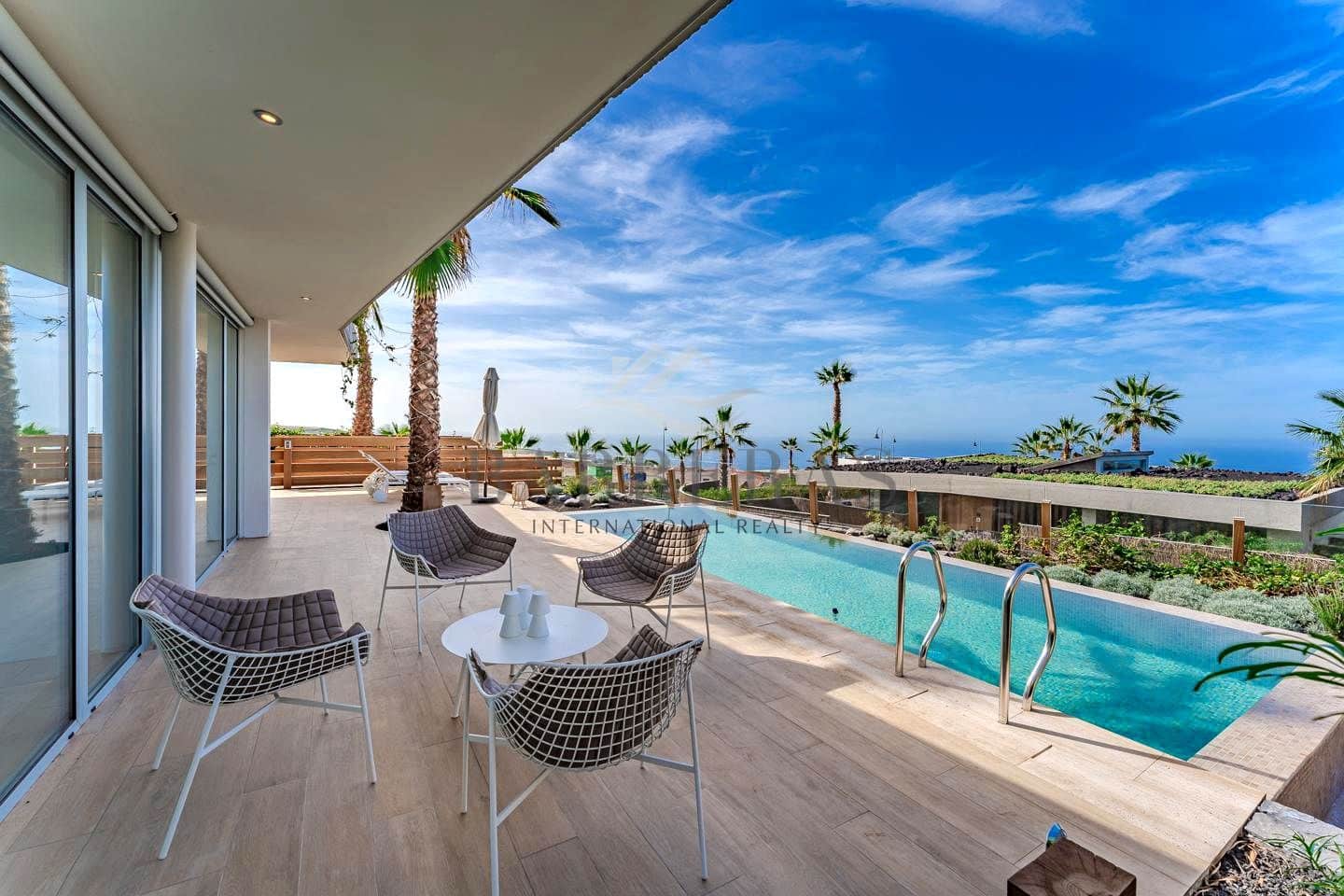 3 Zimmer Villa zu verkaufen in Piedra Hincada mit Pool - 1.850.000 € (Ref: 9750843)