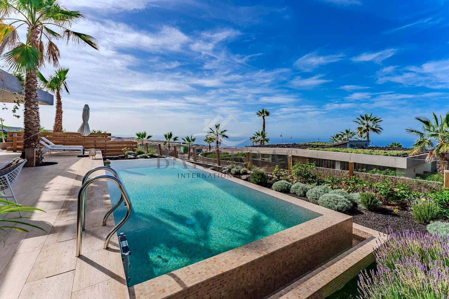 3 Zimmer Villa zu verkaufen in Piedra Hincada mit Pool - 1.850.000 € (Ref: 9750843)