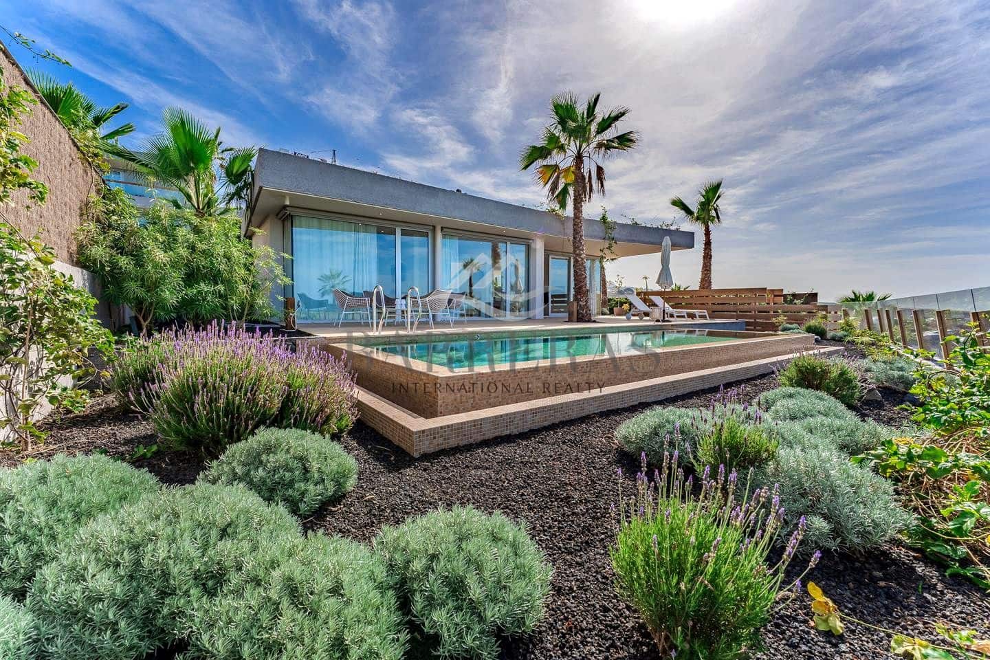 3 Zimmer Villa zu verkaufen in Piedra Hincada mit Pool - 1.850.000 € (Ref: 9750843)