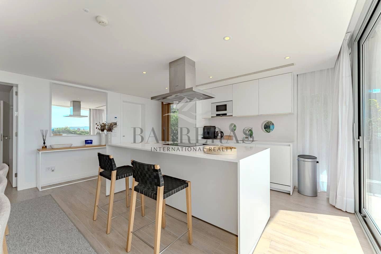 3 Zimmer Villa zu verkaufen in Piedra Hincada mit Pool - 1.850.000 € (Ref: 9750843)