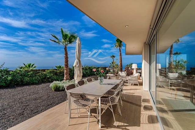 Chalet de 3 habitaciones en Piedra Hincada, Guía de Isora en venta con piscina - 1.850.000 € (Ref: 9750843)