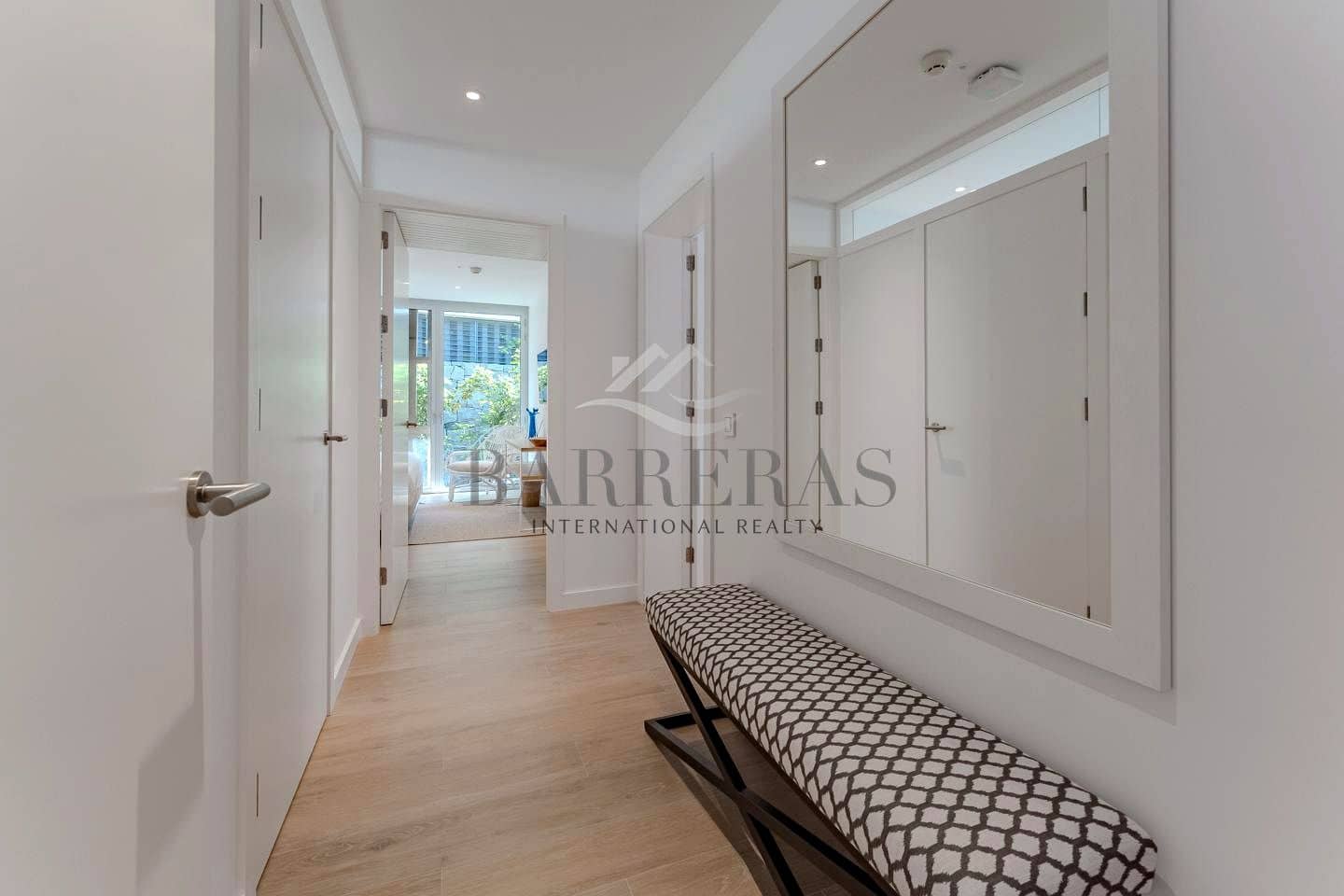 3 Zimmer Villa zu verkaufen in Piedra Hincada mit Pool - 1.850.000 € (Ref: 9750843)