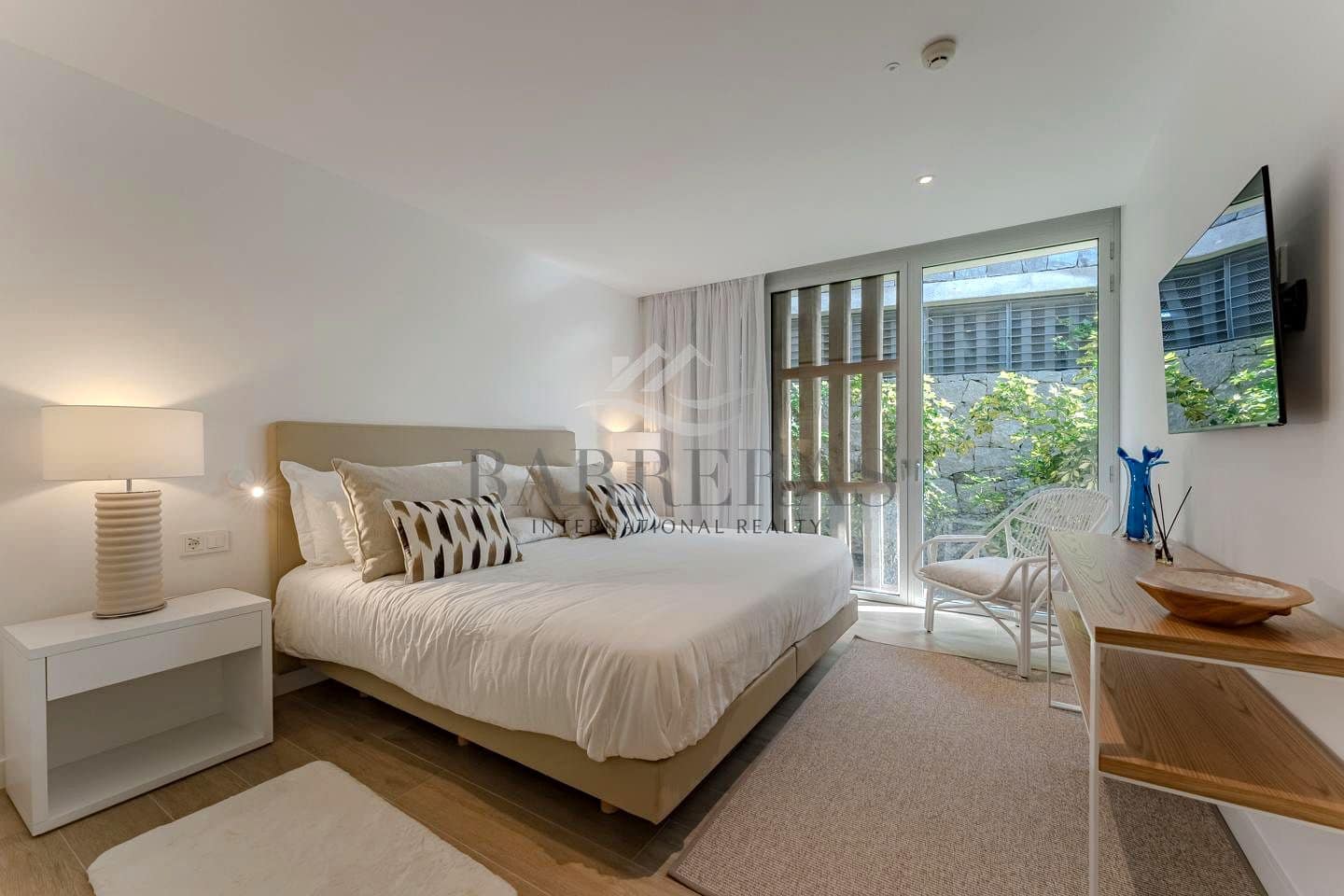 3 Zimmer Villa zu verkaufen in Piedra Hincada mit Pool - 1.850.000 € (Ref: 9750843)