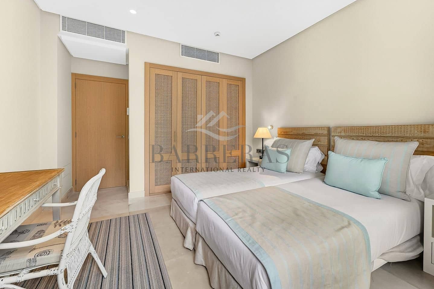 2 soverom Leilighet til salgs i Guia de Isora med svømmebasseng garasje - € 845 000 (Ref: 9750844)