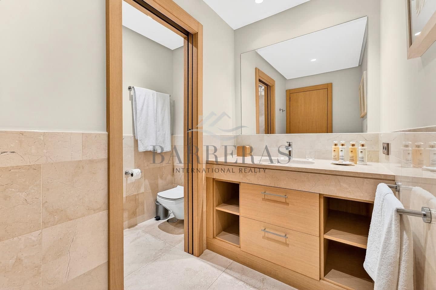 2 soverom Leilighet til salgs i Guia de Isora med svømmebasseng garasje - € 845 000 (Ref: 9750844)