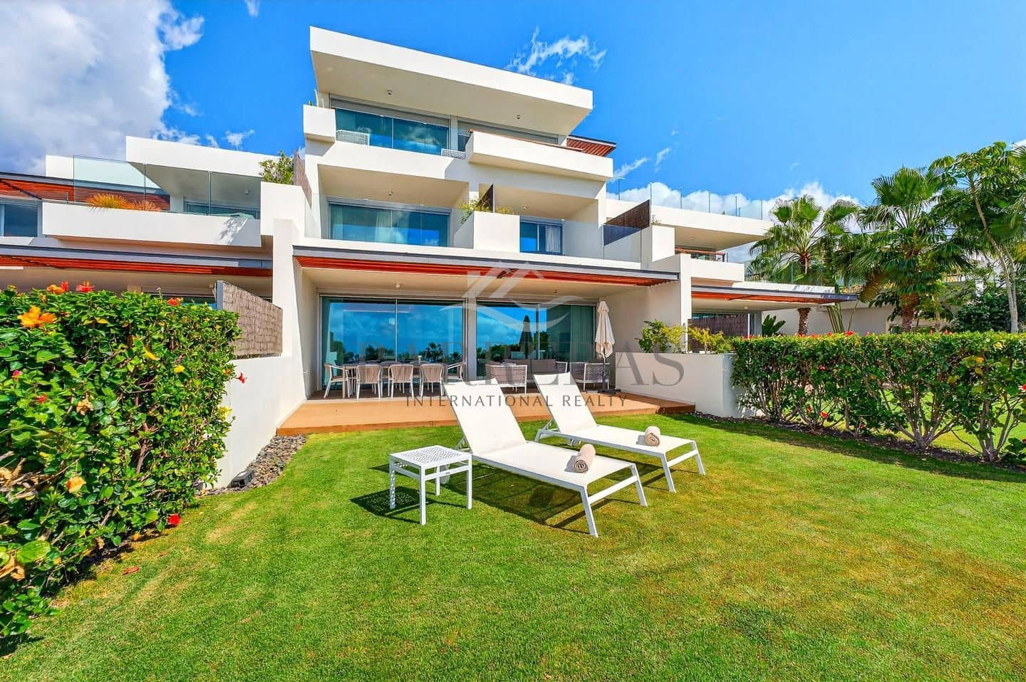 3 Zimmer Wohnung zu verkaufen in Guia de Isora mit Pool Garage - 1.690.000 € (Ref: 9750845)