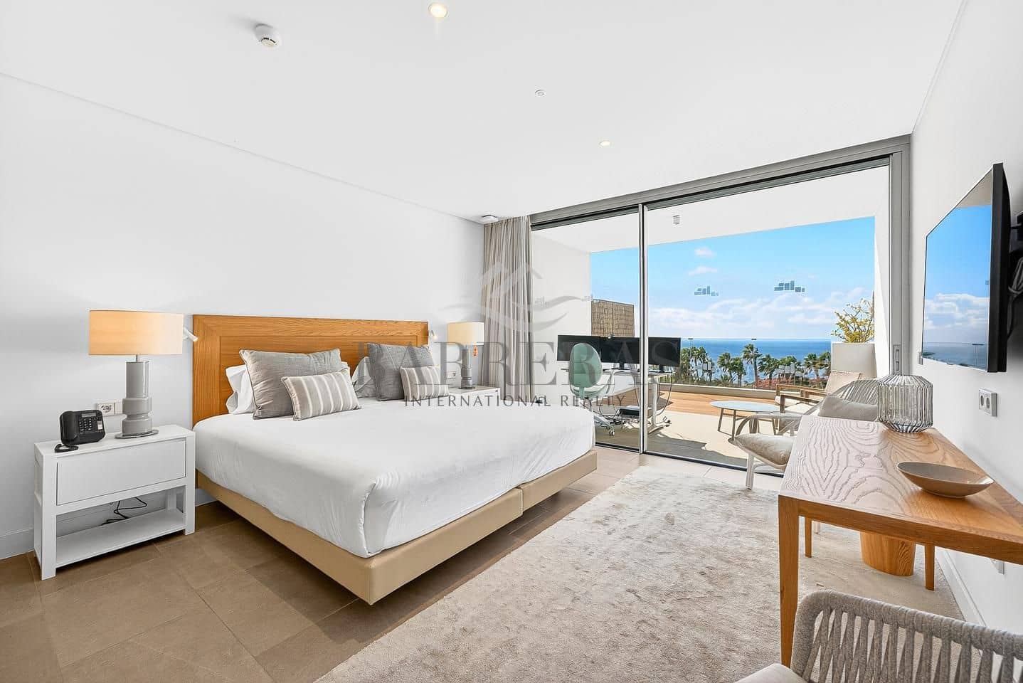 3 Zimmer Wohnung zu verkaufen in Guia de Isora mit Pool Garage - 1.690.000 € (Ref: 9750845)