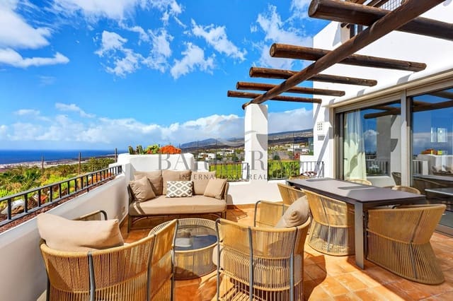 2 bedroom Flat for sale in Santa Cruz de Tenerife with pool garage - € 1,149,000 (Ref: 9750847)