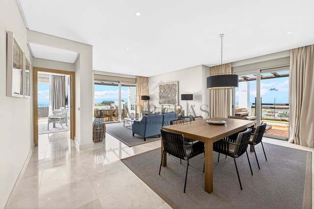 2 bedroom Flat for sale in Santa Cruz de Tenerife with pool garage - € 1,149,000 (Ref: 9750847)