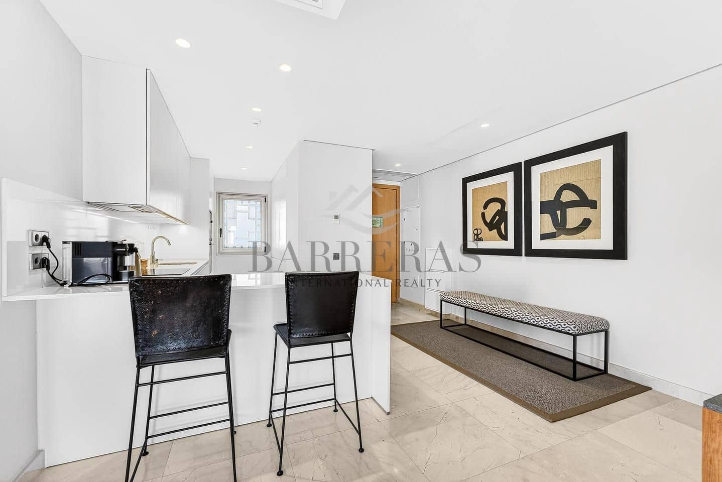 2 bedroom Flat for sale in Santa Cruz de Tenerife with pool garage - € 1,149,000 (Ref: 9750847)