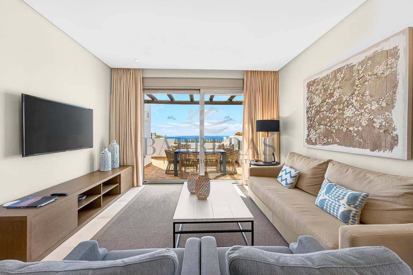 2 bedroom Flat for sale in Santa Cruz de Tenerife with pool garage - € 1,149,000 (Ref: 9750847)