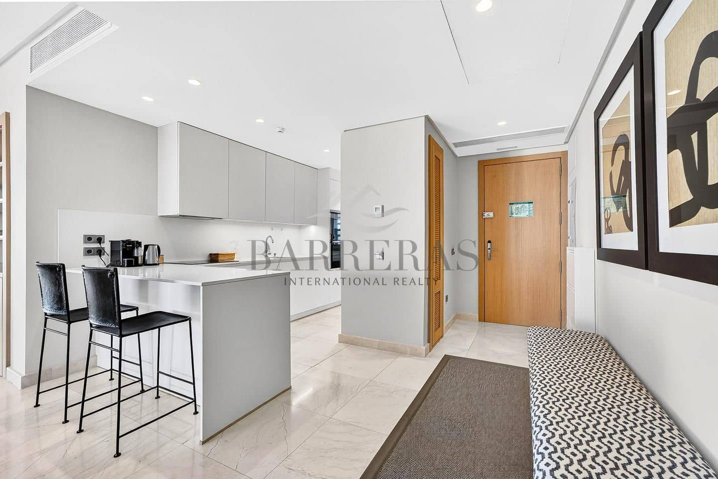 2 bedroom Flat for sale in Santa Cruz de Tenerife with pool garage - € 1,149,000 (Ref: 9750847)