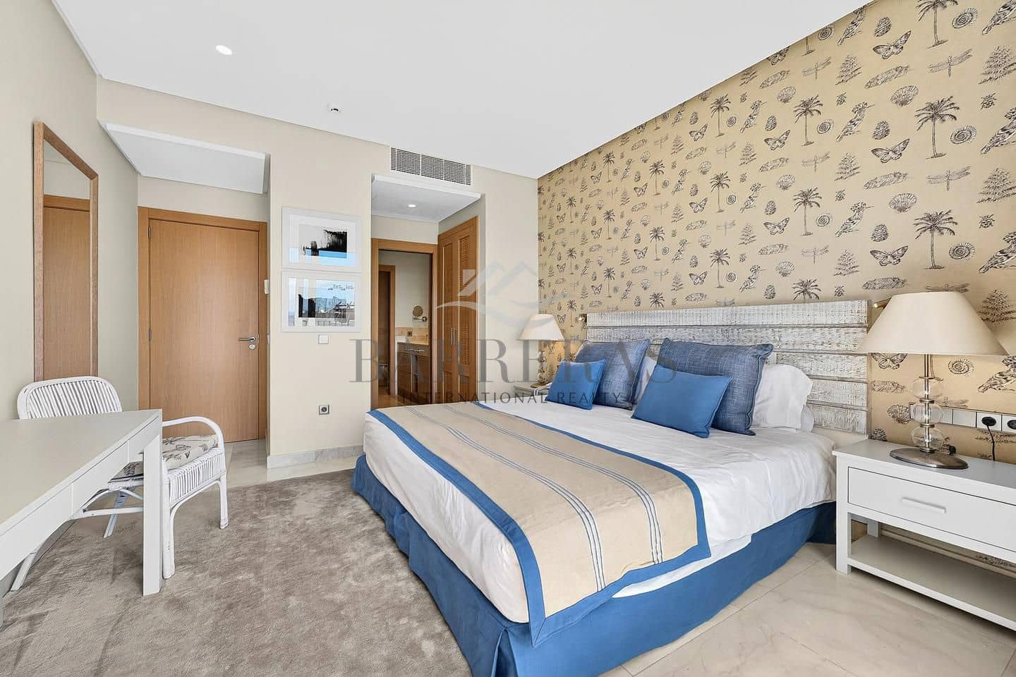 2 bedroom Flat for sale in Santa Cruz de Tenerife with pool garage - € 1,149,000 (Ref: 9750847)