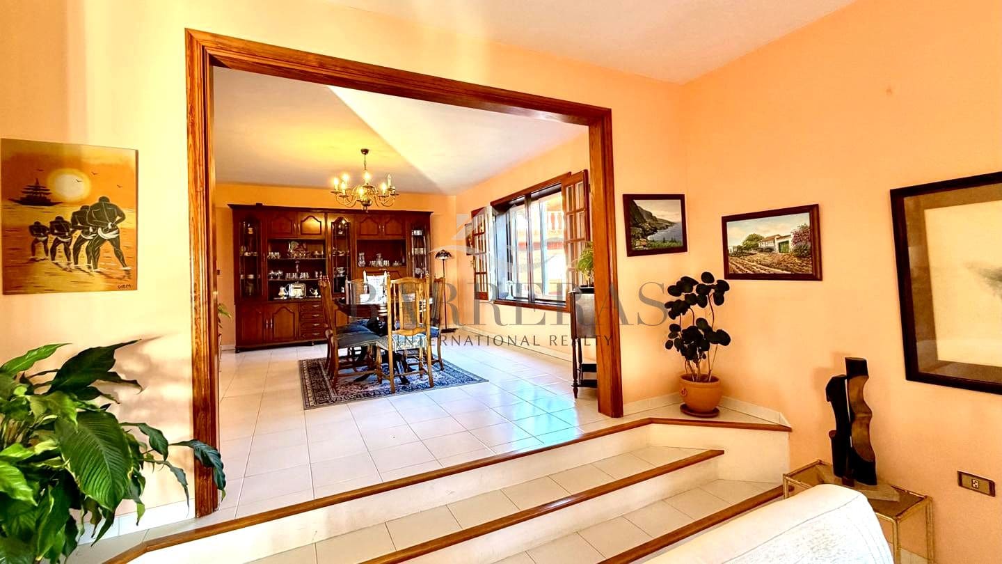 Chalet de 7 habitaciones en Tegueste en venta - 895.000 € (Ref: 9750848)