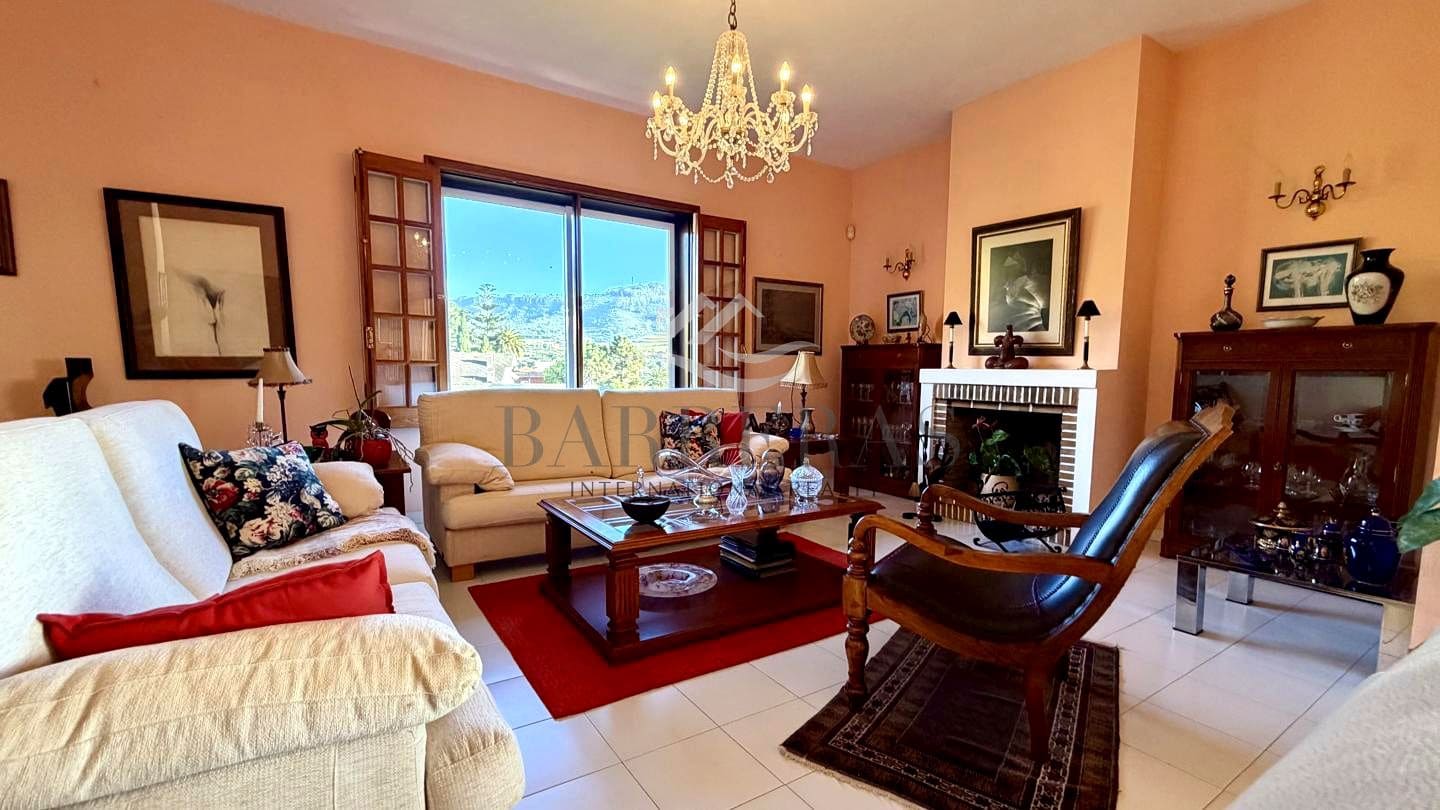 Chalet de 7 habitaciones en Tegueste en venta - 895.000 € (Ref: 9750848)