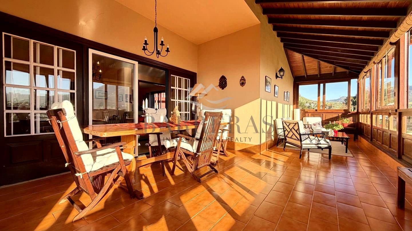 Chalet de 7 habitaciones en Tegueste en venta - 895.000 € (Ref: 9750848)