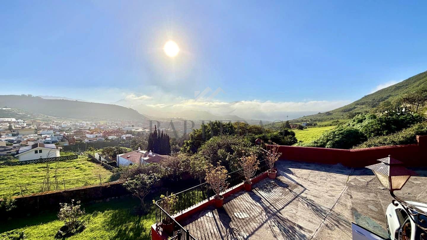 Chalet de 7 habitaciones en Tegueste en venta - 895.000 € (Ref: 9750848)