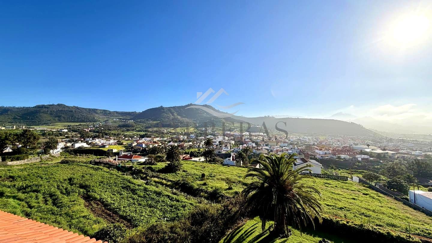 Chalet de 7 habitaciones en Tegueste en venta - 895.000 € (Ref: 9750848)