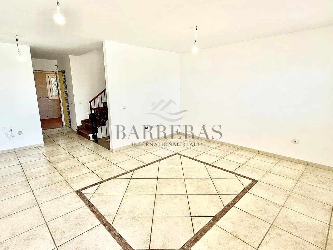 3 bedroom Villa for sale in San Miguel de Abona - € 295,000 (Ref: 9771991)