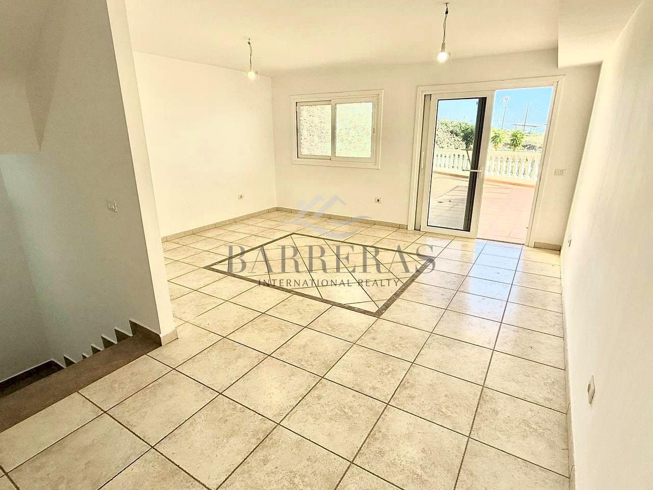 3 bedroom Villa for sale in San Miguel de Abona - € 295,000 (Ref: 9771991)