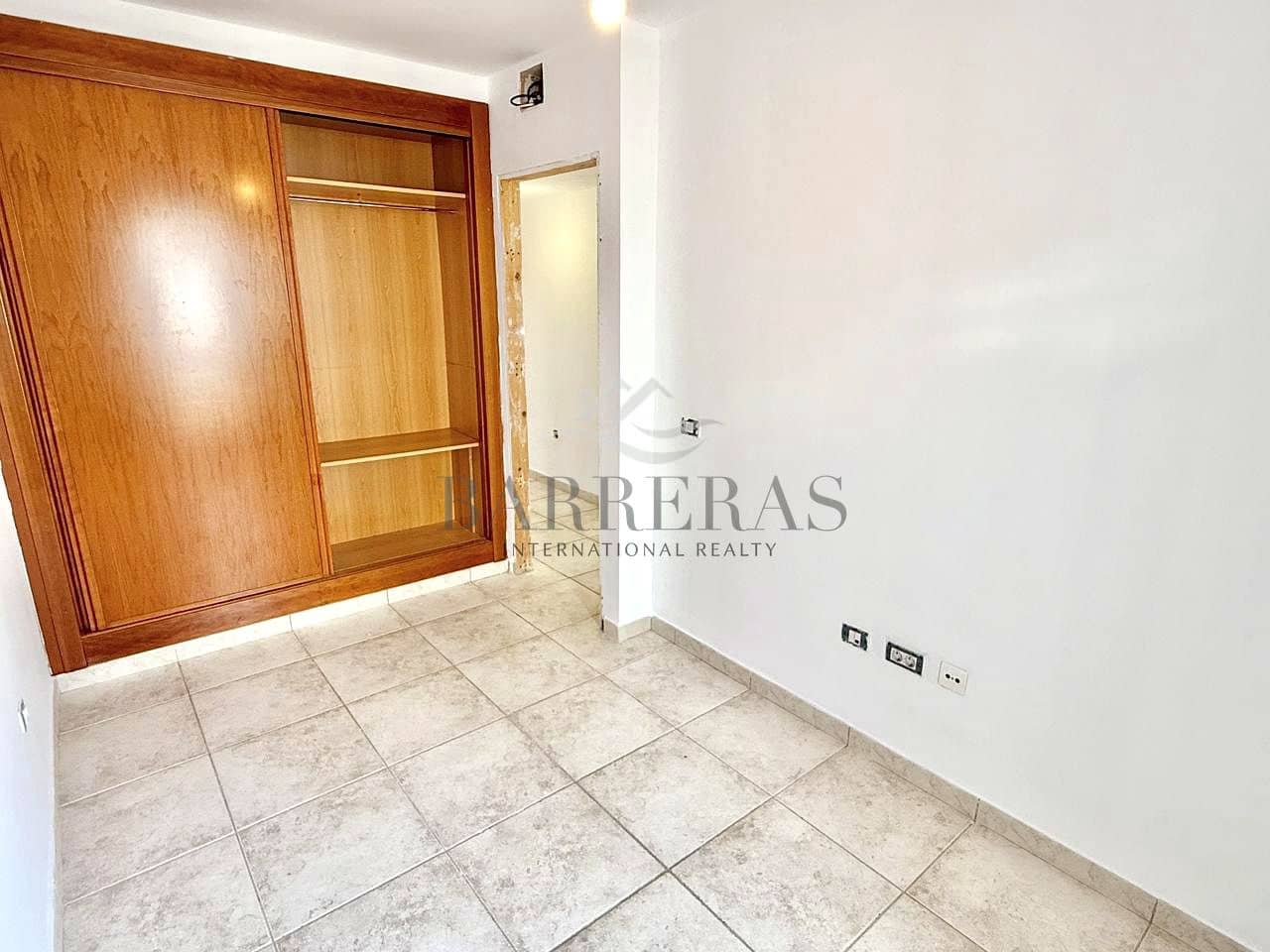 3 bedroom Villa for sale in San Miguel de Abona - € 295,000 (Ref: 9771991)