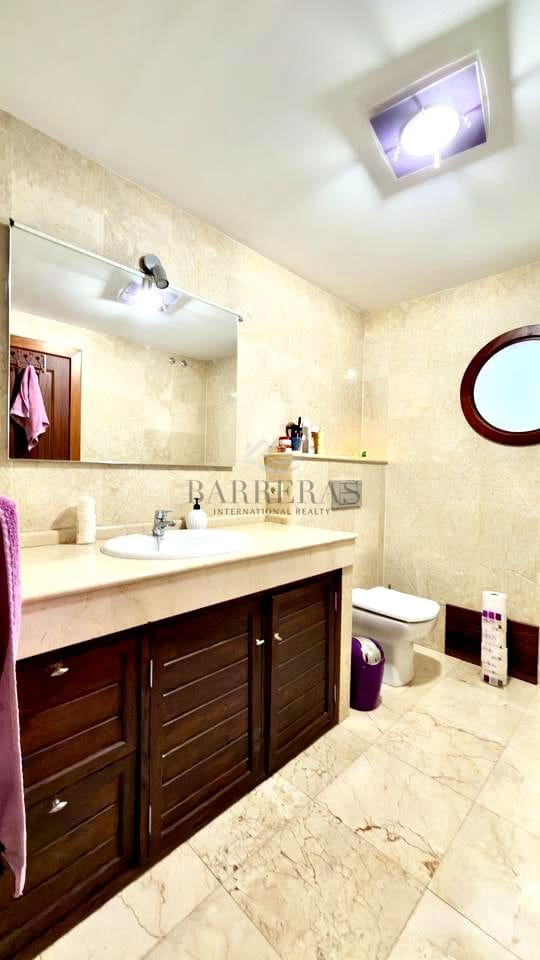 2 chambre Appartement à vendre à Llano del Camello avec piscine garage - 450 000 € (Ref: 9771992)