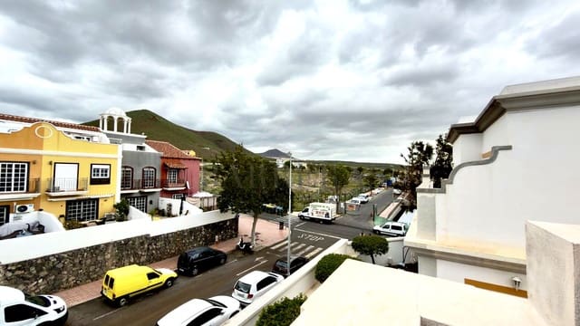 2 chambre Appartement à vendre à Llano del Camello, San Miguel de Abona avec piscine garage - 450 000 € (Ref: 9771992)