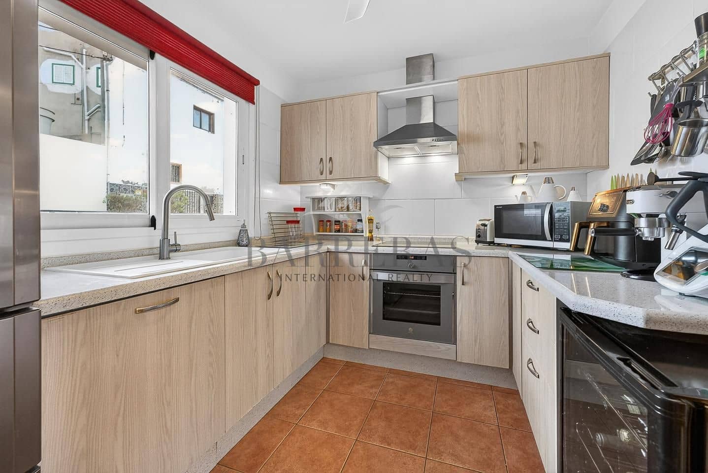 4 soveværelse Villa til salg i San Miguel de Abona med garage - € 330.000 (Ref: 9838647)