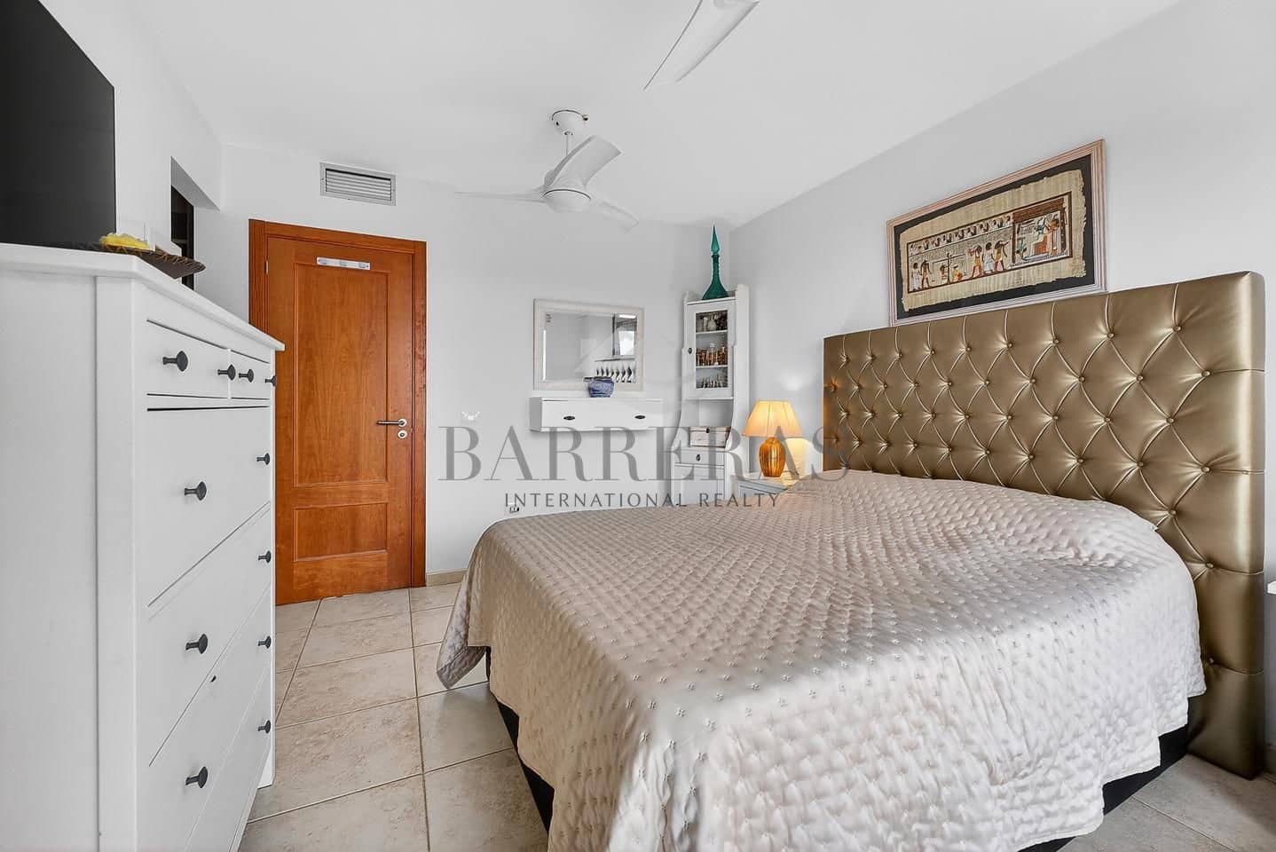 4 soveværelse Villa til salg i San Miguel de Abona med garage - € 330.000 (Ref: 9838647)