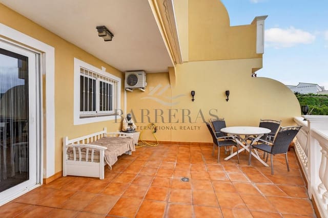 4 bedroom Villa for sale in San Miguel de Abona with garage - € 330,000 (Ref: 9838647)