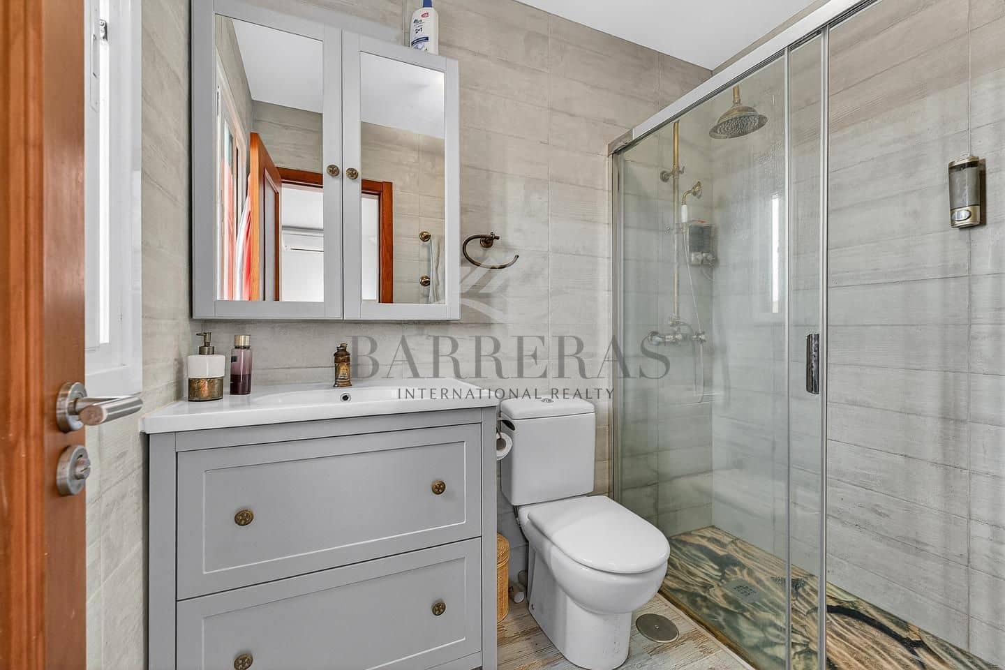 4 soveværelse Villa til salg i San Miguel de Abona med garage - € 330.000 (Ref: 9838647)