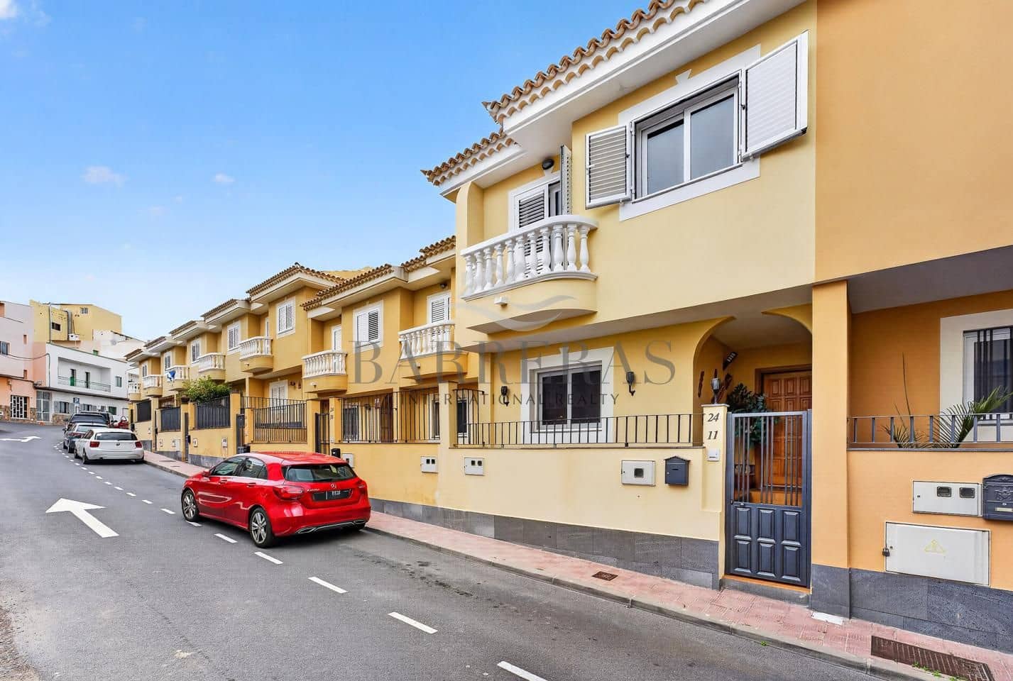 4 soveværelse Villa til salg i San Miguel de Abona med garage - € 330.000 (Ref: 9838647)