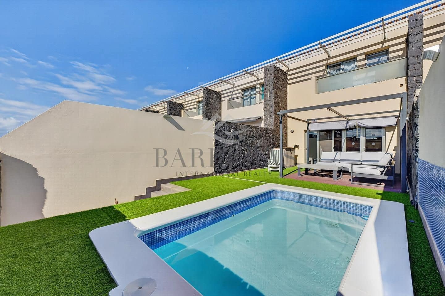 3 bedroom Villa for sale in Amarilla Golf with pool garage - € 650,000 (Ref: 9839947)