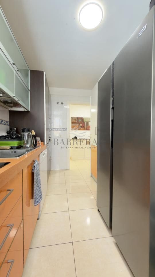 3 bedroom Flat for sale in Los Abrigos with garage - € 245,000 (Ref: 9858613)